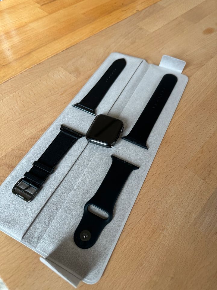 Apple Watch Hermès Series 6 Space Black 44mm Hermes in Tübingen