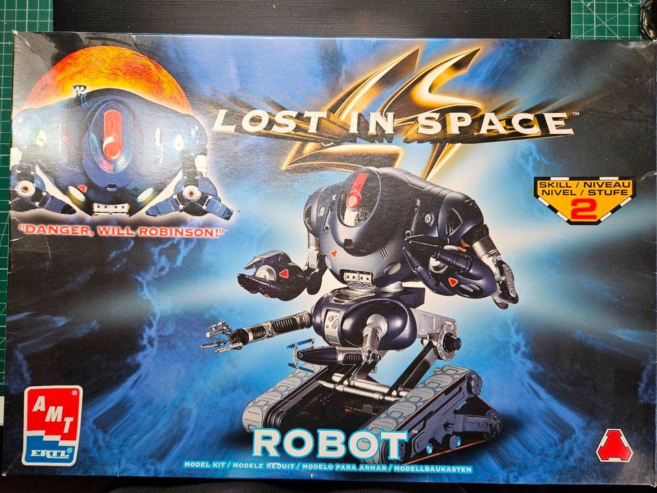 Lost in Space 1998 Film Roboter von AMT/ERTL Neu in Hamburg