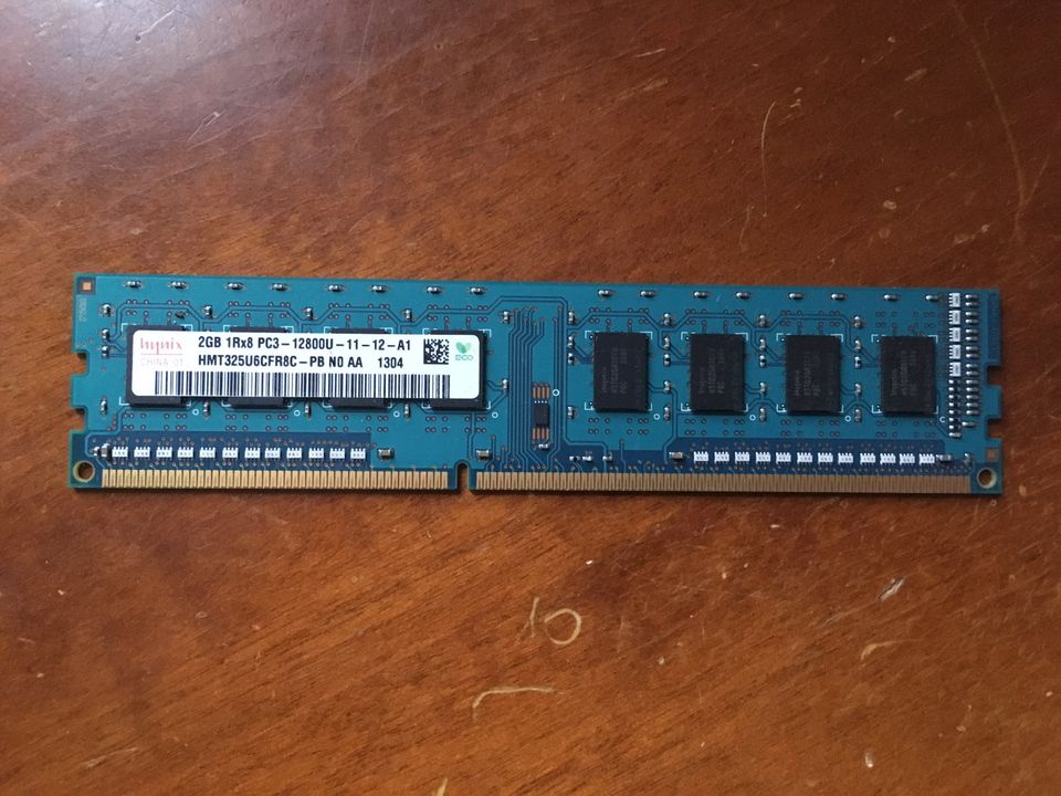 1 x Hynix 2 GB DDR3-RAM 240-pin 1Rx8 PC3-12800U in Frankfurt am Main