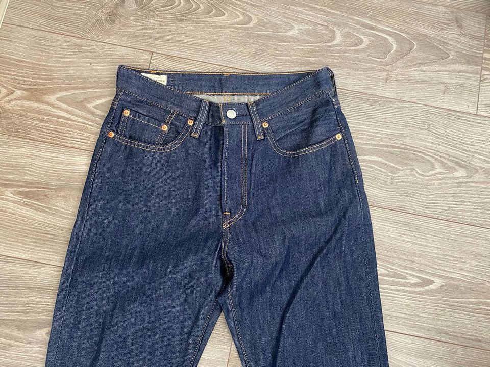 Levis 501 Button Fly Jeans Herren W 27 L 32 NEU dunkelblau in Leipzig