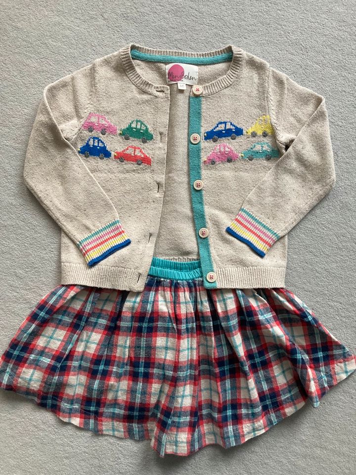 Mini Boden Set Strickjacke & Rock in Bergisch Gladbach