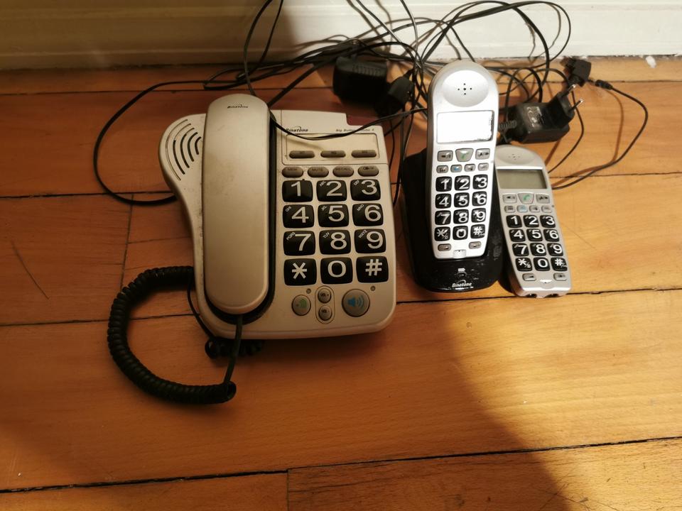 Binatone Senioren Festnetz Telefon + 2 Mobilteile + Ladestation in Speyer