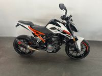 KTM 125 DUKE ABS 2020 AKRAPOVIC Baden-Württemberg - Winnenden Vorschau