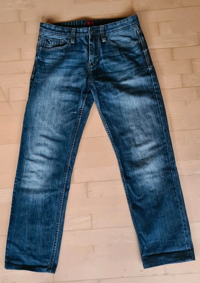 Biete neuwertige S'Oliver Jeans für Herren in der Größe L31/W34 in Dietersburg