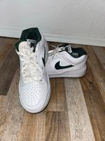 Nike Jordans - Stadium 90 - Grün/weiß Nordrhein-Westfalen - Kerpen Vorschau