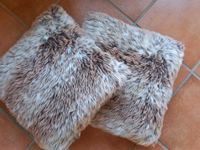 Zwei 2 Kissen Fell Fake Fur Kunstfell braun beige 44 x 44 cm Nordrhein-Westfalen - Oer-Erkenschwick Vorschau