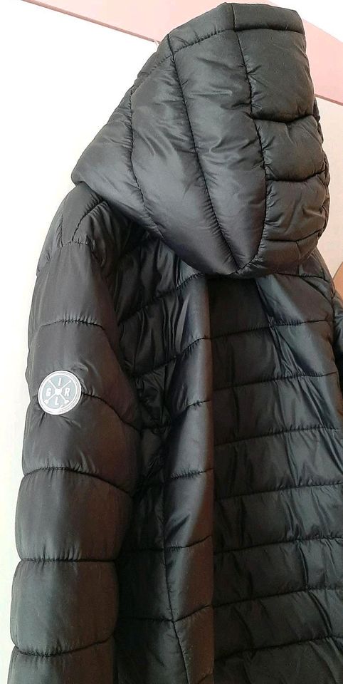 Mädchen Jacke leichte Übergangsjacke Steppjacke schwarz 170 in Drochtersen