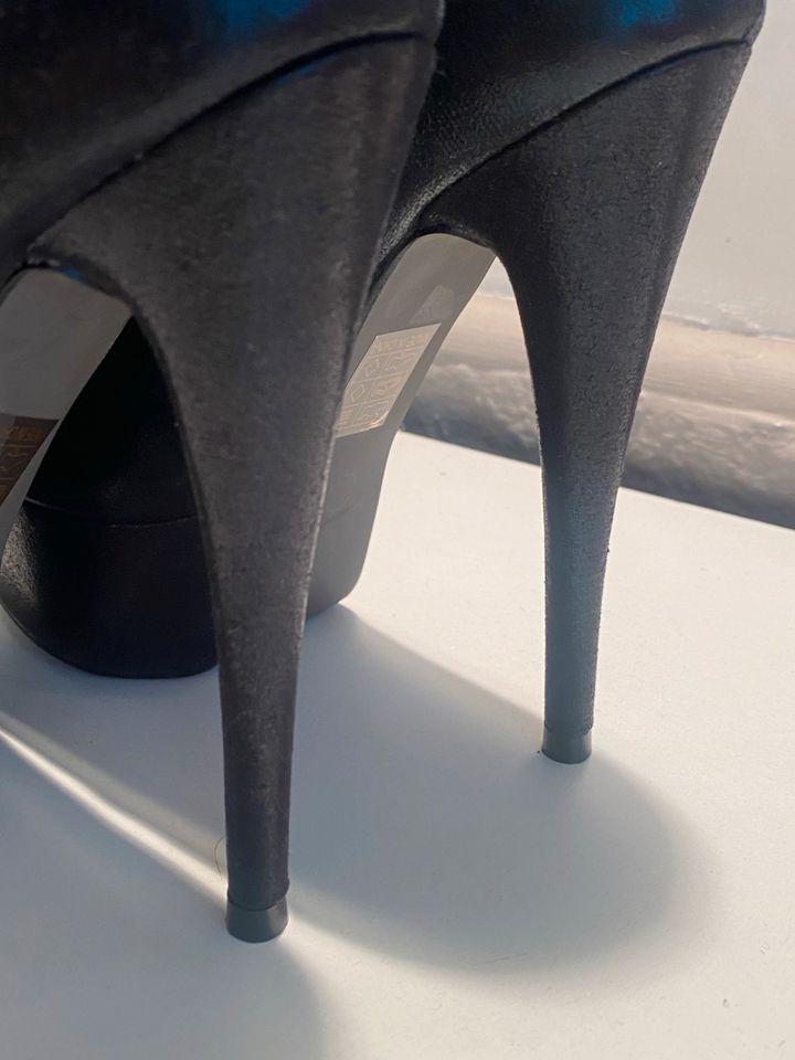 High Heels  Tulipano 13 cm  Schwarz Silber  Größe 36 in Düsseldorf