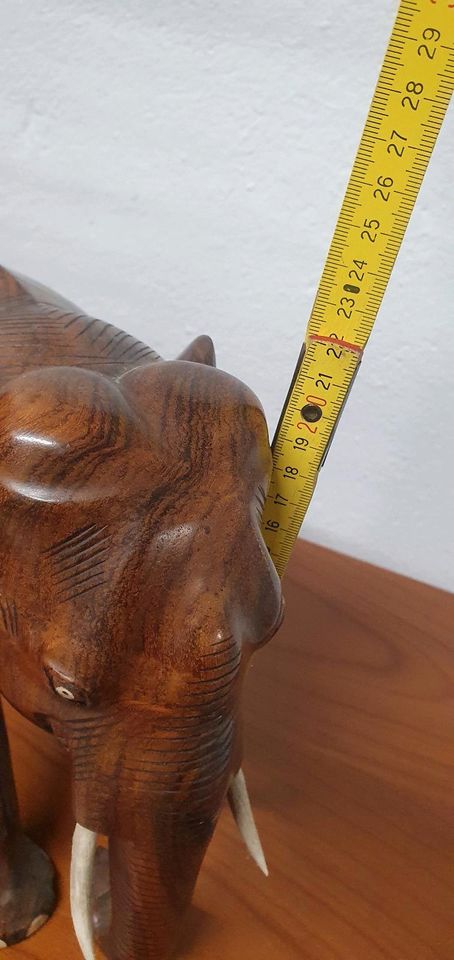 Elefant Massivholz, groß H=21cm in Krefeld