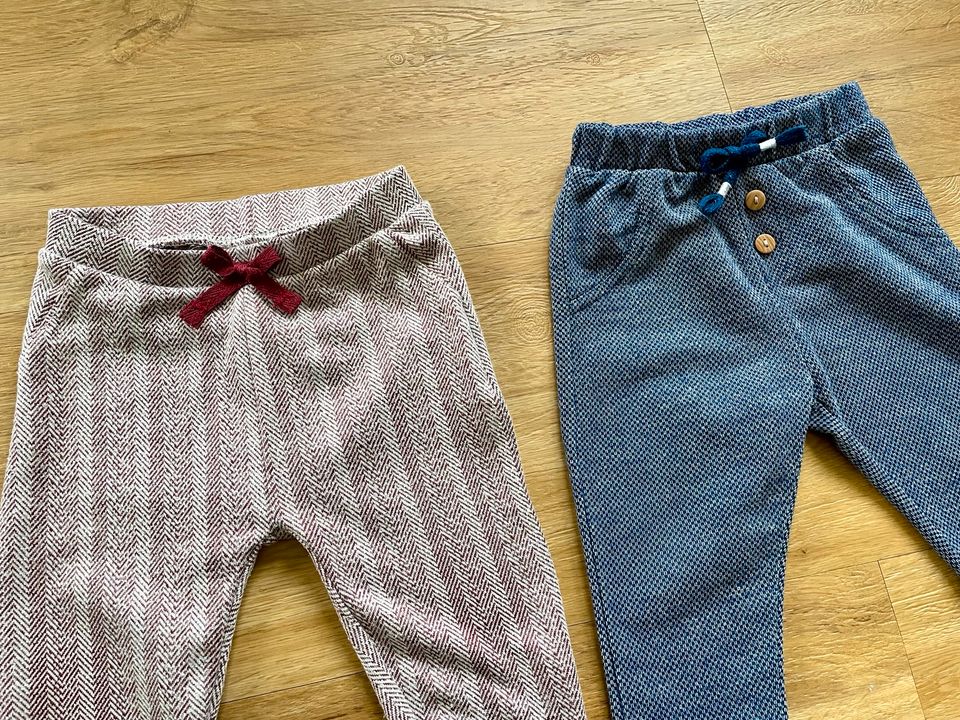 2 Baby Mädchen Hosen Gr. 74 in Bispingen