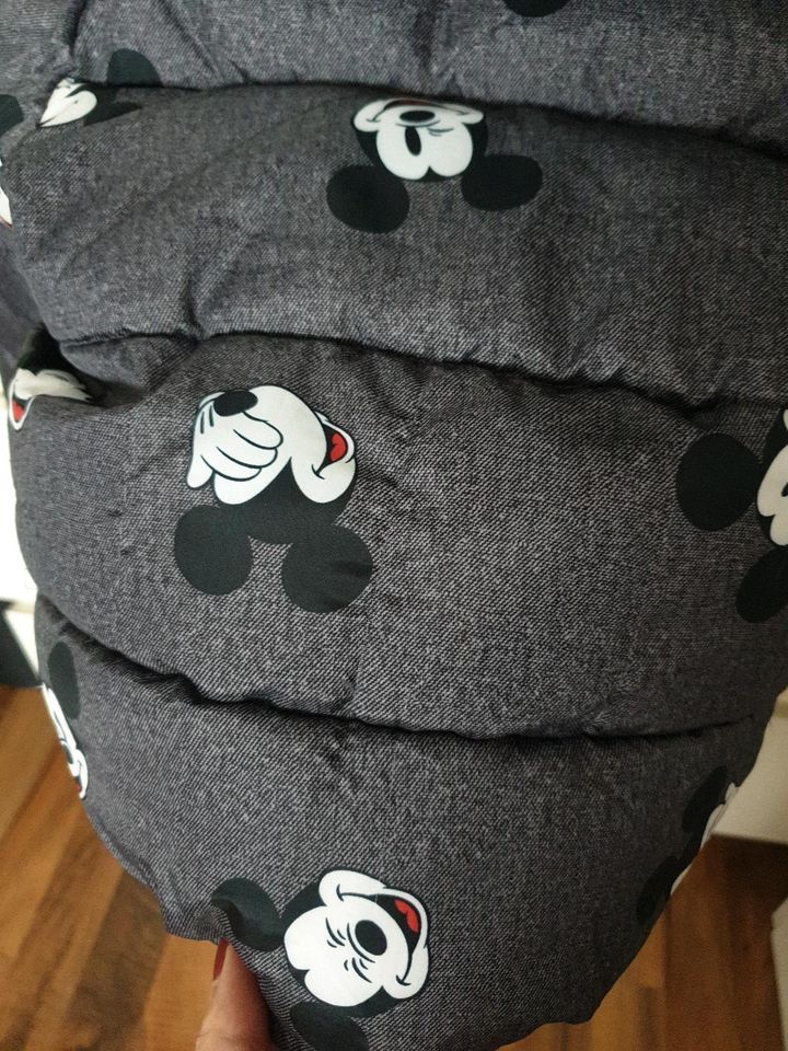 Daunen Jacke Mickey Maus in Obertshausen