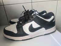 Nike Nuke Low 39 Essen - Stoppenberg Vorschau
