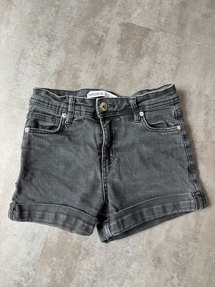 Shorts, Bershka, schwarz, Größe 32 in Schermbeck