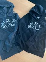 GAP graue und schwarze Sweatshirtjacke in S und M Bayern - Haßfurt Vorschau