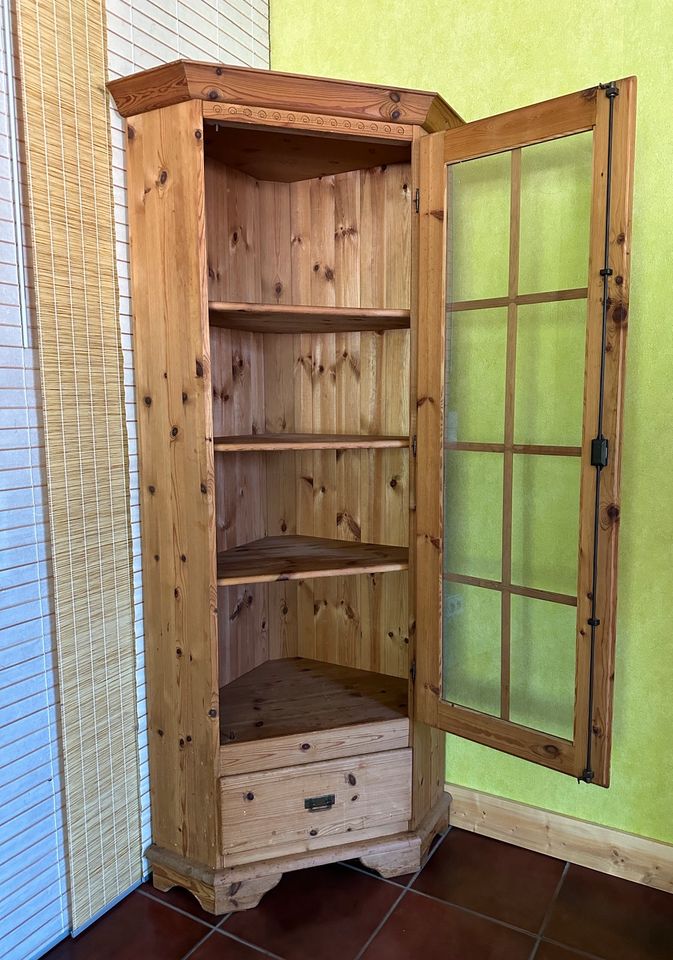 Dansk Holz Vitrine Stand Schrank Eckschrank mit Schubladen in Nettersheim