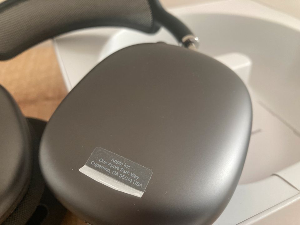 Neue Apple AirPods Max Bluetooth Kopfhörer Space Grau in OVP in Köln