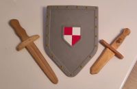 Ritter Set aus zwei Holzschwerter und einem Schild Duisburg - Duisburg-Mitte Vorschau