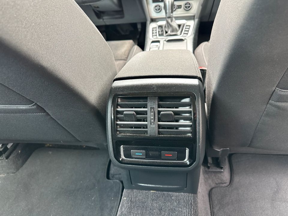 Volkswagen Passat Variant Comfortline 2.0TDI DSG Navi Tempomat in Wesel