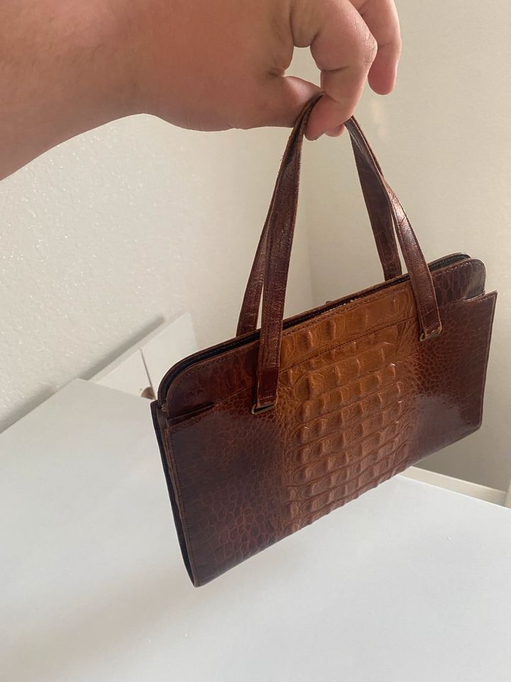 Einzelangefertigte Designer Handtasche echt Leder Unikat 1/1 in Uplengen