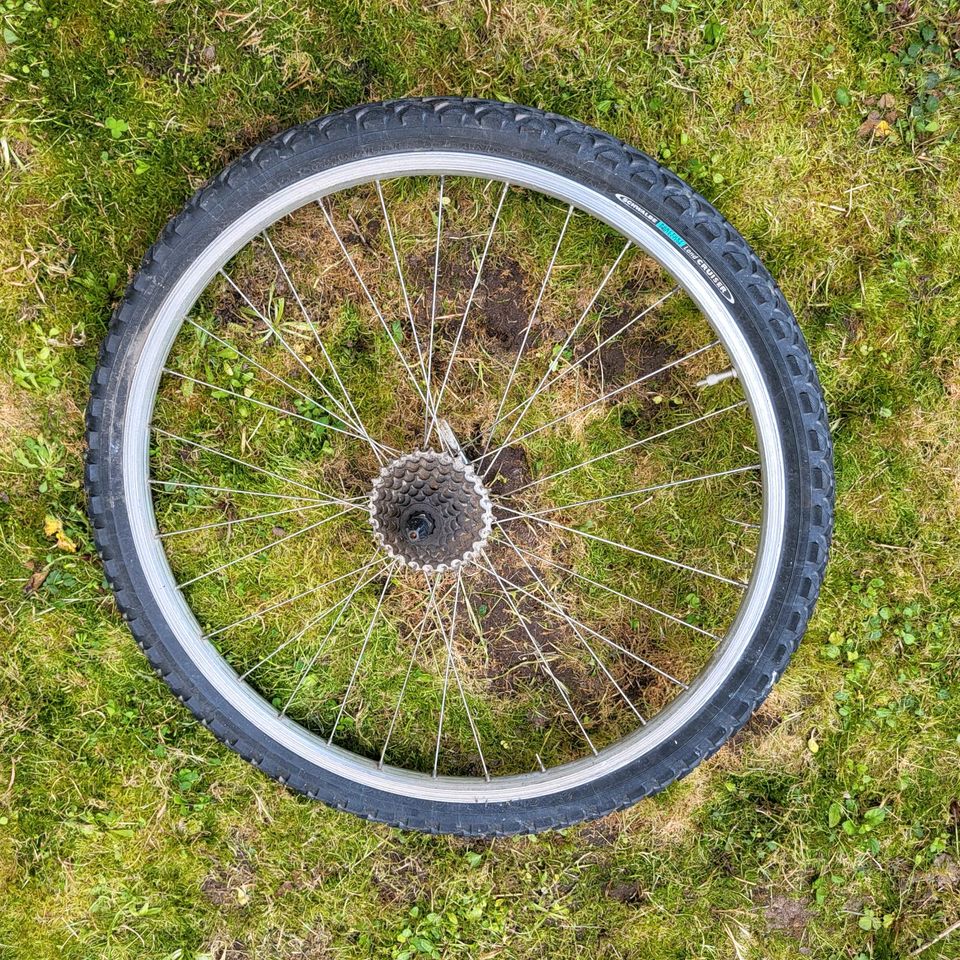 Fahrrad Räder Fahrad Felgen 26 Zoll 7 Stück + 1 Reifen in Nußloch