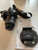 Nikon D3000 DSLR mit Objektiv 18-55mm Niedersachsen - Bevern Vorschau