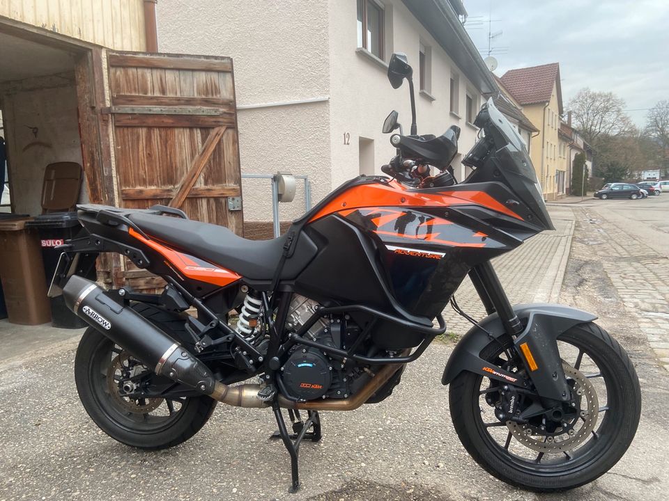 KTM 1090 Adventure in Neckartenzlingen