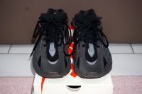 Adidas Yeezy Boost 700 V2 Vanta Schwarz Gr. 40 Bayern - Aschaffenburg Vorschau