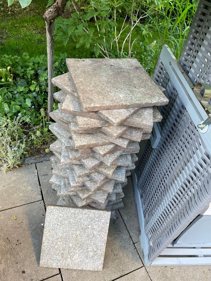 Granitplatten (30x30x2) 40 Stück, gebraucht in Berlin