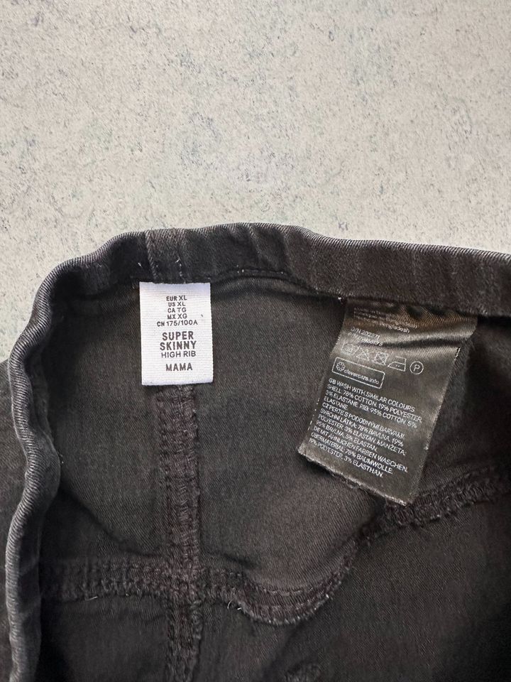 H&M Umstandshose Jeans schwarz Gr. XL Schwangerschaftshose in Fürth