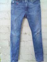 TOMMY HILFIGER KINDER JEANS, GR. 110. BLAU IM USED LOOK. Düsseldorf - Heerdt Vorschau