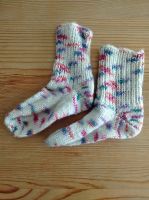 Bunte Stricksocken, handmade, Wolle, Sohlenlänge ca. 11,5 cm Niedersachsen - Göttingen Vorschau