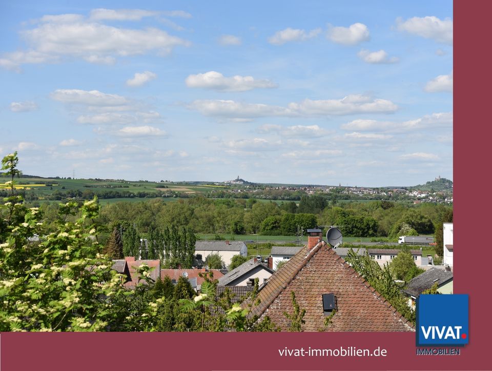 Effizienzhaus mit modernster Haustechnik und Einliegerwohnung. Schöne Aussicht durch Halbhöhenlage. in Wetzlar