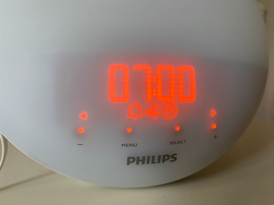 Philips Wake-up Light HF3510 Wecker in Bad Soden am Taunus