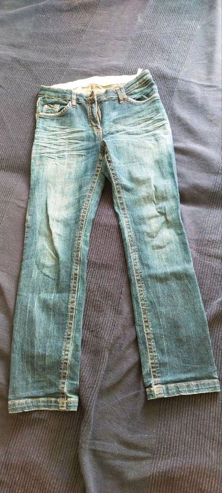 Neuwertige Hosen/Jeans (verschiedene Marken), Anzeige 1 in Limburgerhof