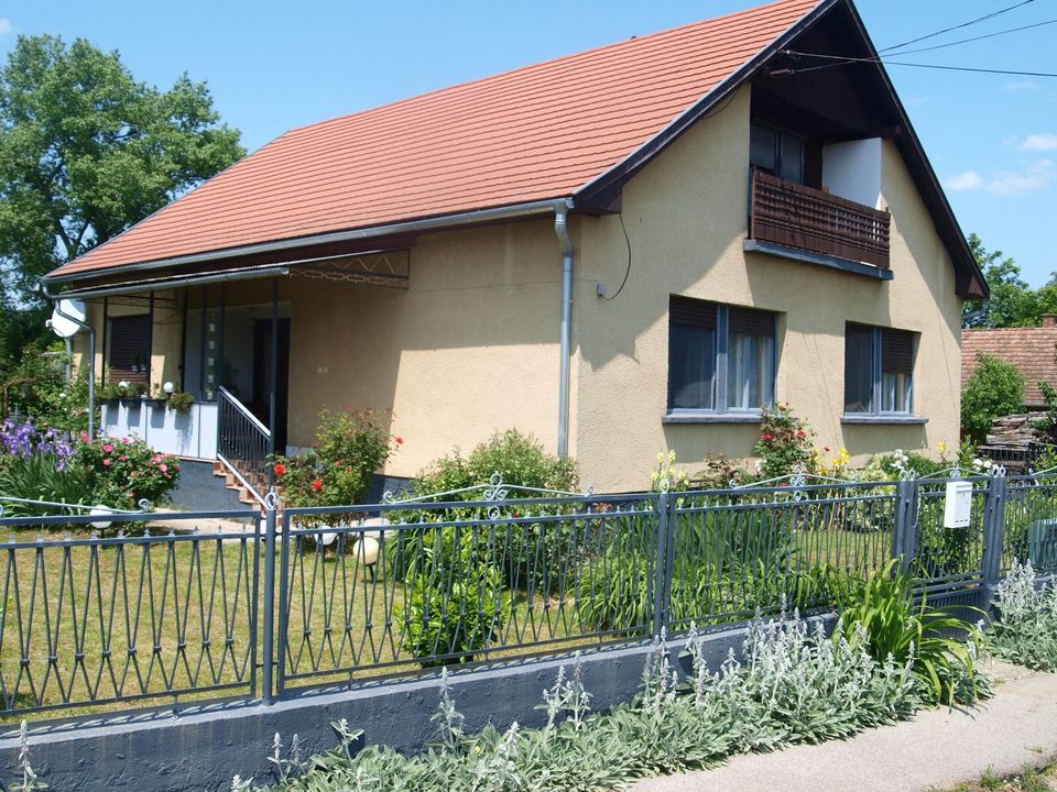 Einfamilienhaus mit Garage nahe Lenti / Westungarn / Ungarn in Baunatal