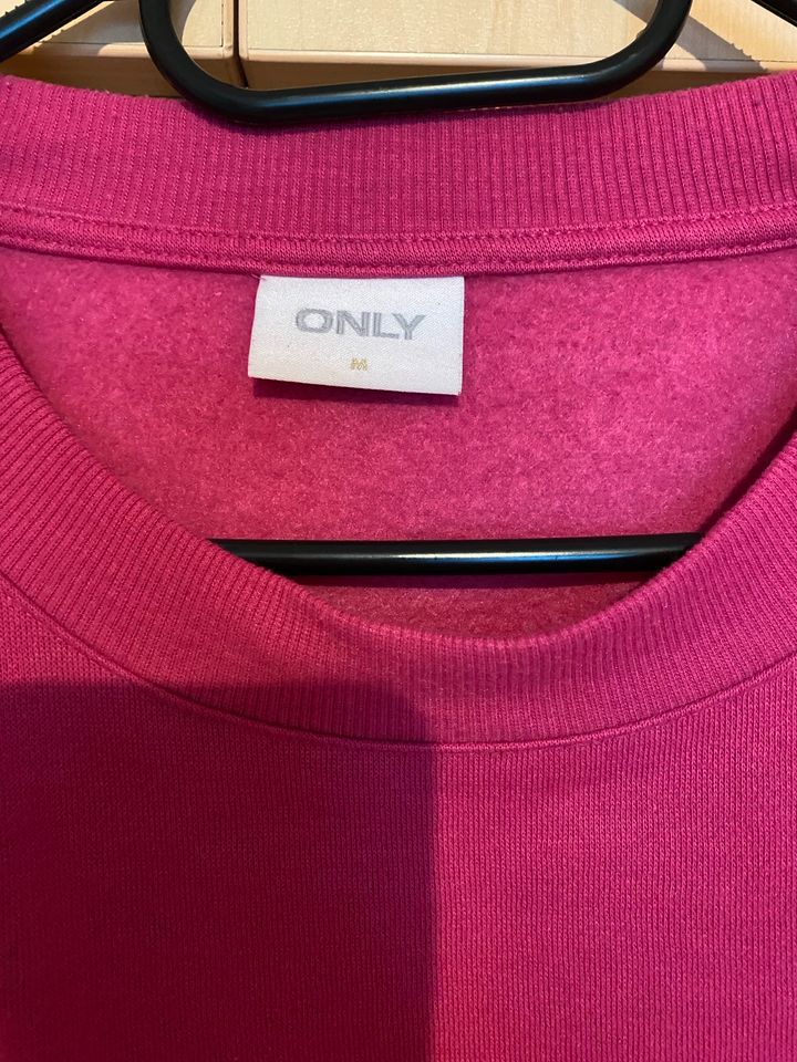 Pinker Pullover mit Print in Geseke