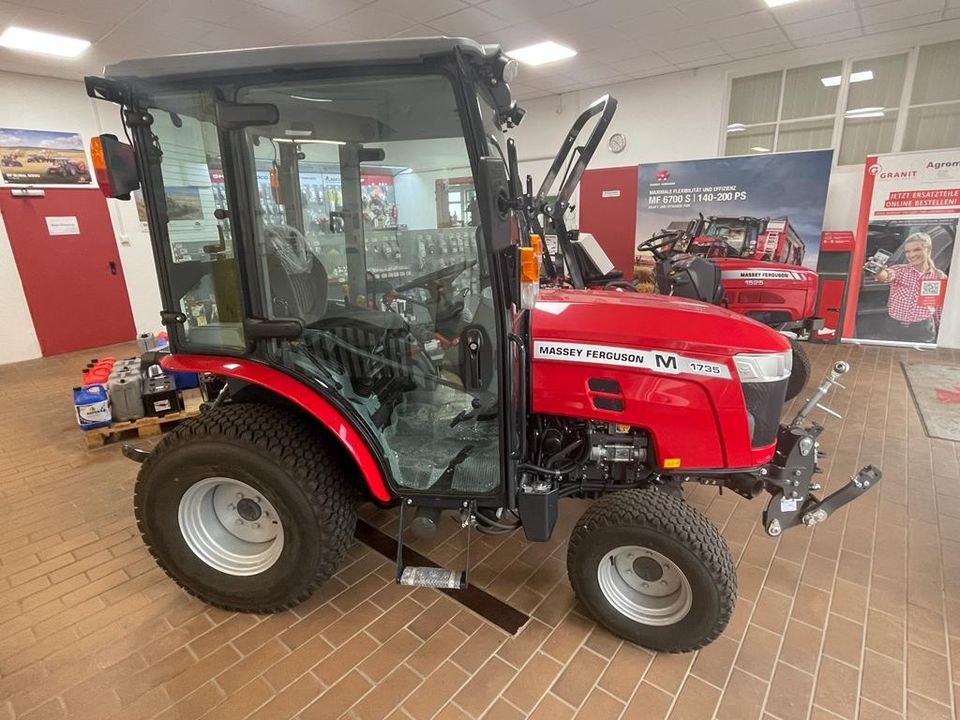 Massey Ferguson Traktor MF 1735 M in Billigheim