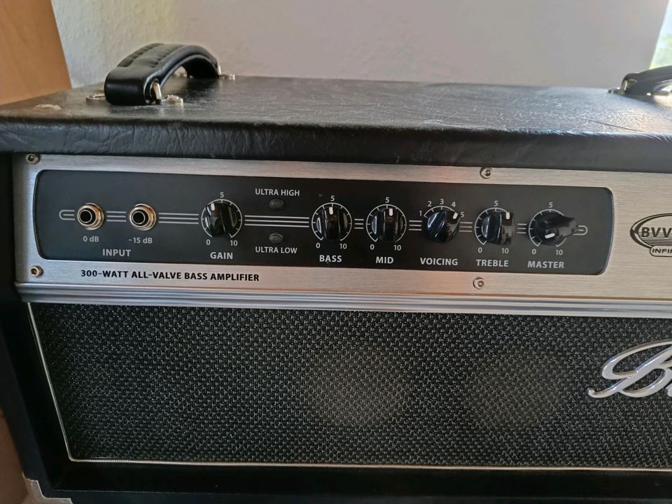 Bugera BVV3000 Infinium | 300W Vollröhren Ampeg SVT Klon in Velbert