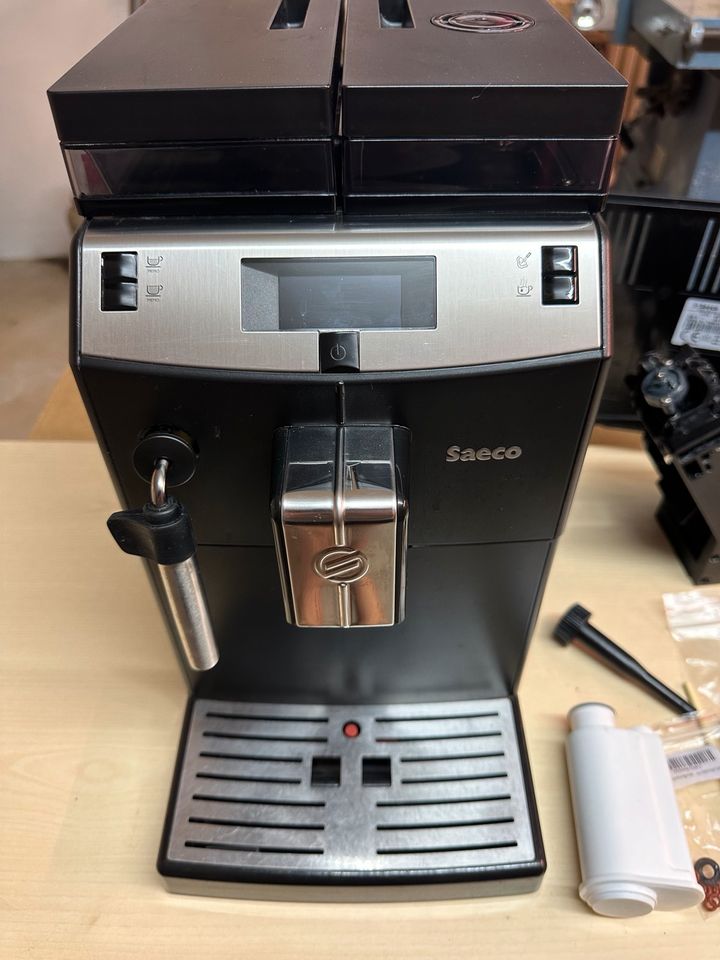 Kaffeevollautomat Saeco Lirika gepflegt mit Zubehör in Ilmmünster