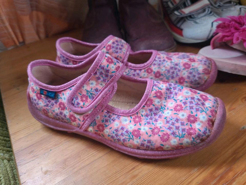 Mädchen Schuhe Größe 35 in Zaberfeld