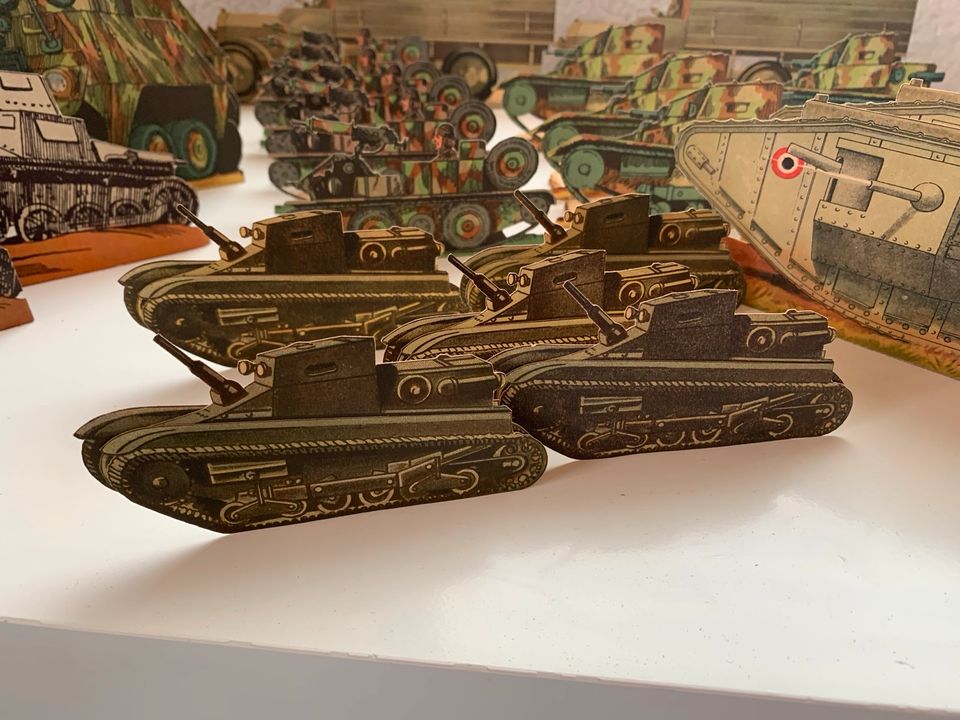 1939-45! Orig. Spielzeug Fahrzeuge Panzer Wehrmacht 2. Weltkrieg in Dürbheim