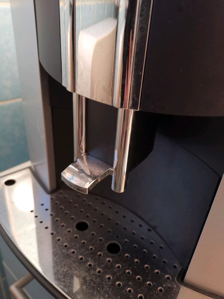 Noch 3 Tage Kaffeevollautomat Jura C65 in Schlitz