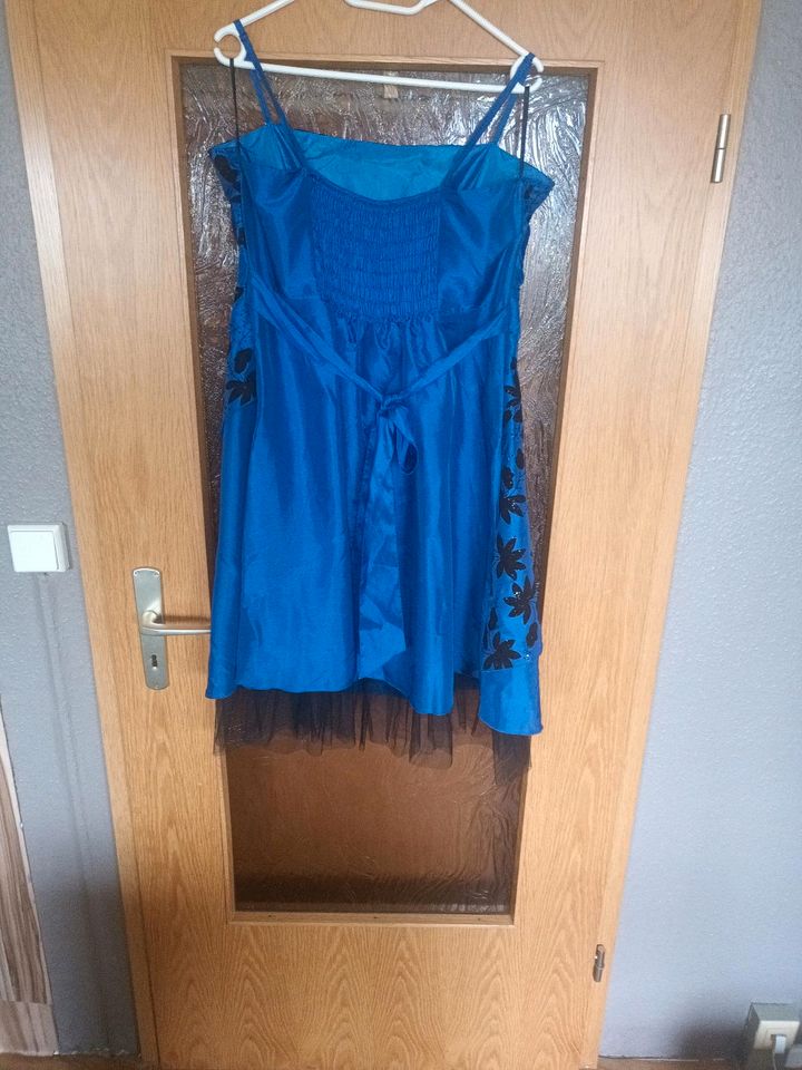 Abendkleid  in blau  gr.42 in Sondershausen