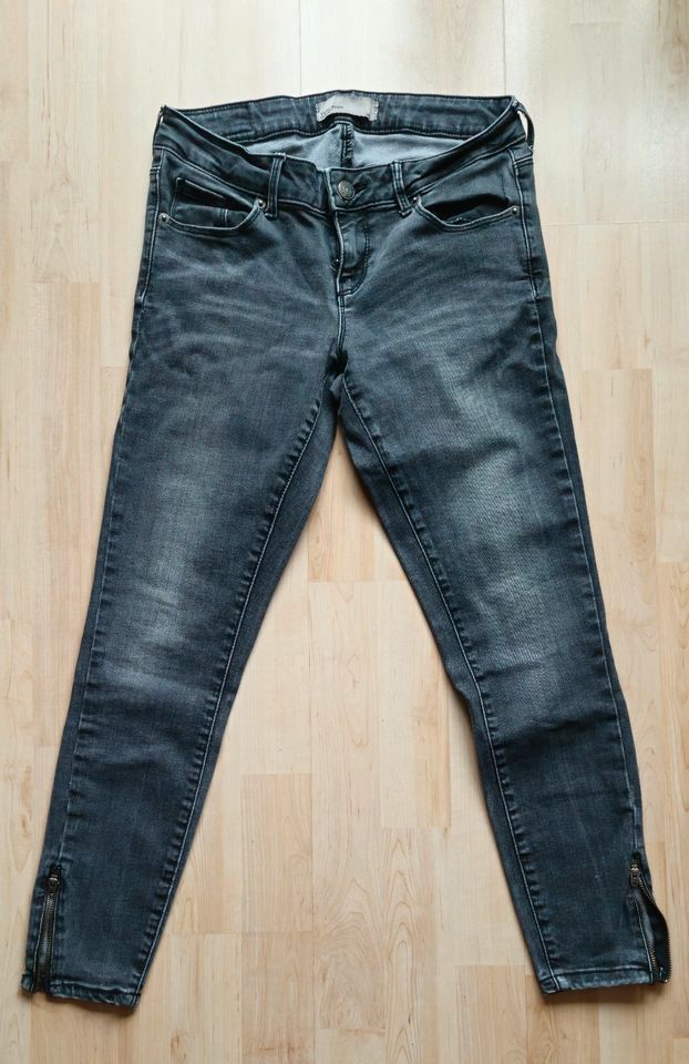 Vero Moda - Jeans - Damen Jeans - Größe W28 L30 in Viersen