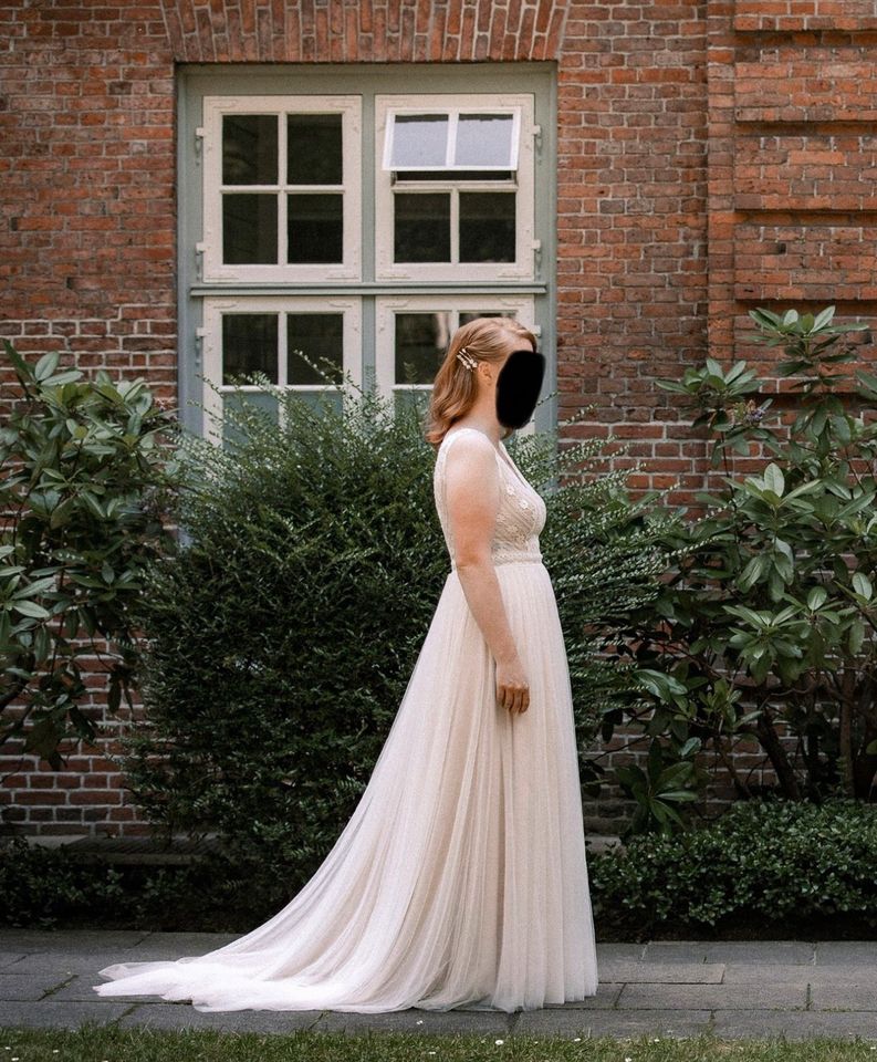 Brautkleid Hochzeitskleid A-Linie V-Ausschnitt Spitze Tüll ivory in Hamburg