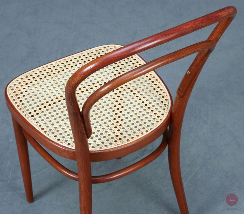 Thonet Modell 214 Wiener Kaffeehausstuhl Bugholz Stuhl Braun in Würzburg