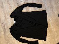 Shirt schwarz H&M top langarm Pulli V Ausschnitt schwarz M Nordrhein-Westfalen - Stolberg (Rhld) Vorschau
