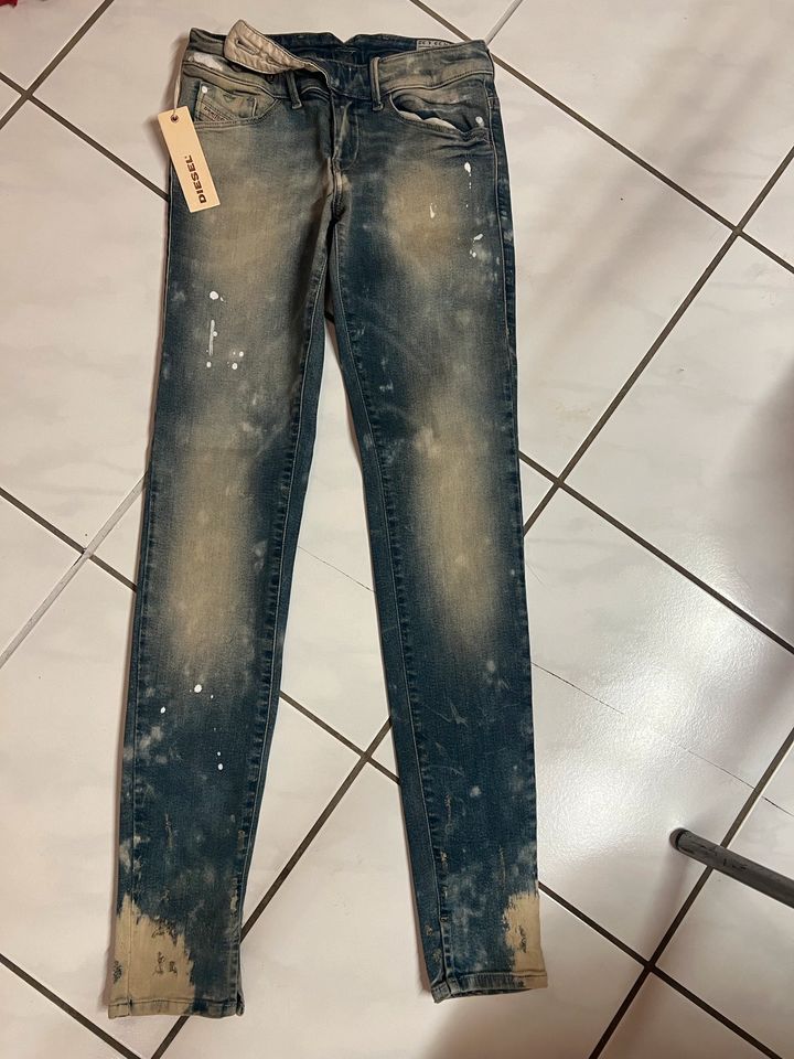 Neue Jeans Hose von Diesel Größe W 23 L 32 Special NP: 260€ in Auggen