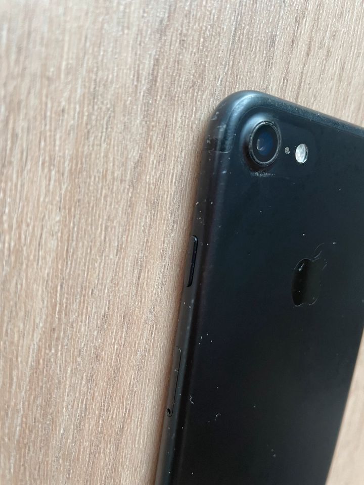 iPhone 7, 32 GB, schwarz, 76% Kapazität in Walsrode