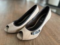 Pumps von s.Oliver in Beige - Selbstabholer Düsseldorf - Benrath Vorschau